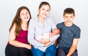 DELUXE NEWBORN SESSION + SIBLINGS AND FAMILY